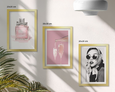Composizione di 3 quadri Eleganti accessori femminili nelle tonalità del rosa