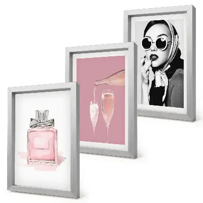 Composizione di 3 quadri con eleganti accessori femminili nelle tonalità del rosa