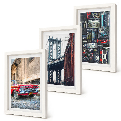 Composizione di 3 quadri Una vecchia auto in strada vicino al ponte di Brooklyn e apparecchiature audio retrò.