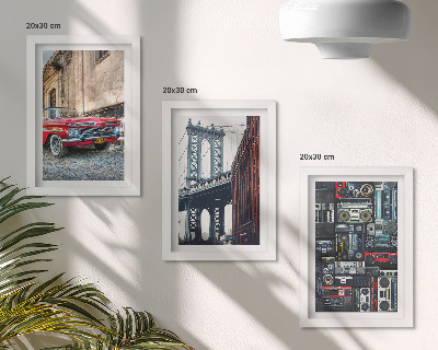 Composizione di 3 quadri Una vecchia auto in strada vicino al ponte di Brooklyn e apparecchiature audio retrò.