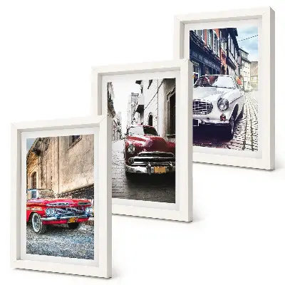 Composizione di 3 quadri con auto d'epoca in diversi colori per le strade cittadine