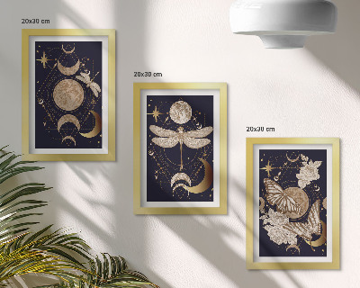 Composizione di 3 quadri Motivi naturalistici con la luna, lo spazio e i fiori.