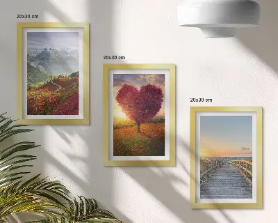 Trittico incorniciato paesaggi montani con molo a forma di cuore