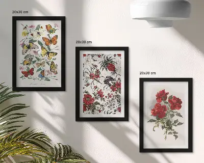 Trittico incorniciato con farfalle, fiori e rose rosse in stile classico