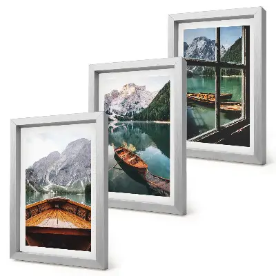 Composizione di 3 quadri con veduta di un lago di montagna con barche e una finestra sullo sfondo