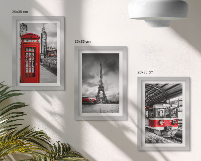 Trittico incorniciato Città iconiche: Londra, Parigi e il trasporto ferroviario.