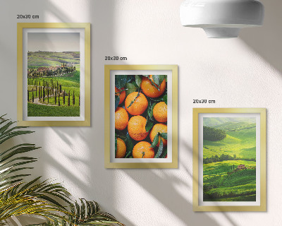 Trittico incorniciato Paesaggio rurale italiano con arance e natura