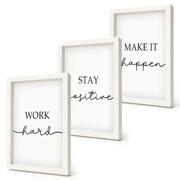 Composizione di 3 quadri con citazioni motivazionali minimaliste