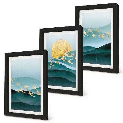 Composizione di 3 quadri Paesaggi astratti di onde solari e uccelli in volo.