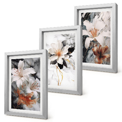 Composizione di 3 quadri Fiori su sfondo di marmo nelle tonalità del bianco e del nero