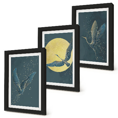 Trittico incorniciato Gru in volo sullo sfondo della luna e delle stelle.