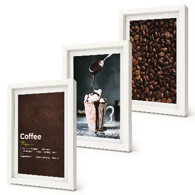 Trittico di quadri rappresentazione di una bevanda a base di panna montata con chicchi di caffè