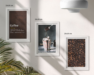 Composizione di 3 quadri definizione di bevanda a base di panna montata con chicchi di caffè