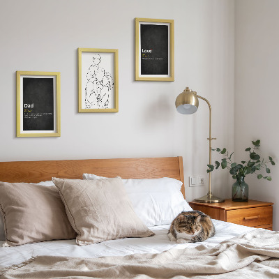 Composizione di 3 quadri Illustrazione stilizzata di una famiglia con definizioni di amore e paternità.