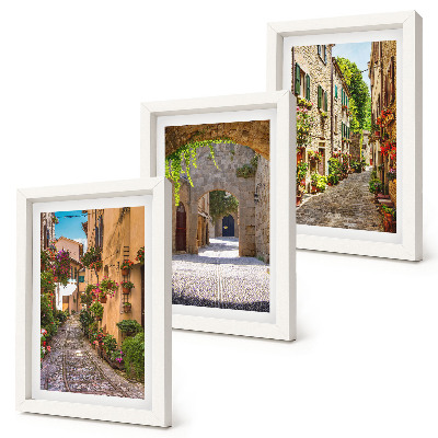 Composizione di 3 quadri Strade italiane con fiori e architettura paesaggistica