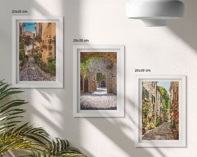 Composizione di 3 quadri Strade italiane con fiori e architettura paesaggistica