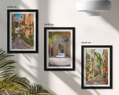 Composizione di 3 quadri Strade italiane con fiori e architettura paesaggistica
