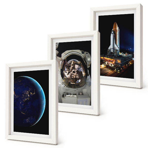 Trittico incorniciato Vedute spaziali con la Terra, un astronauta e un razzo.