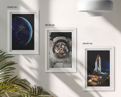 Trittico incorniciato Vedute spaziali con la Terra, un astronauta e un razzo.