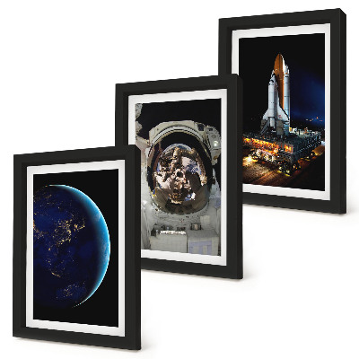 Trittico incorniciato Vedute spaziali con la Terra, un astronauta e un razzo.