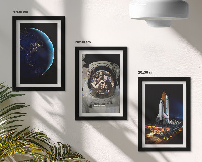 Trittico incorniciato Vedute spaziali con la Terra, un astronauta e un razzo.