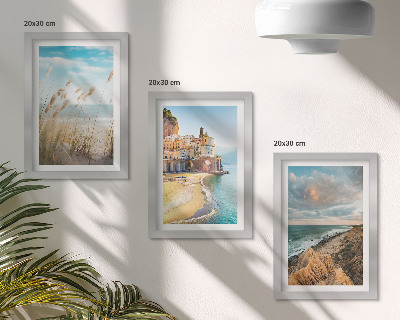 Composizione di 3 quadri Paesaggi marini con spiaggia, città e scogliere