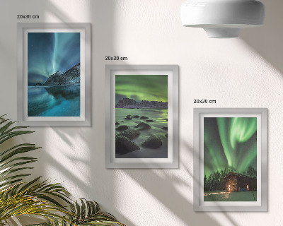 Trittico incorniciato Paesaggi invernali con l'aurora boreale sulle montagne
