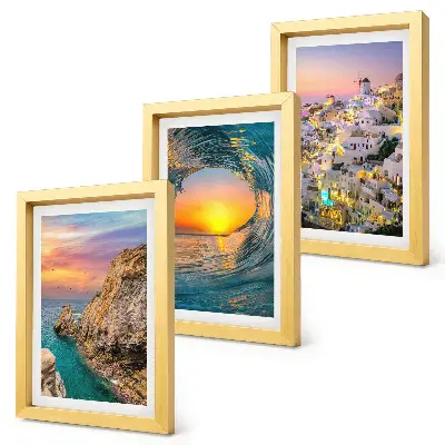 Composizione di 3 quadri con panorami del mare, delle onde e delle case bianche di Santorini, Grecia