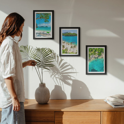 Trittico incorniciato Spiagge tropicali con palme e acque cristalline