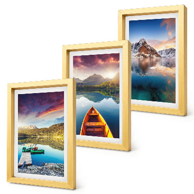Trittico incorniciato Laghi tranquilli con paesaggio montano e una barca