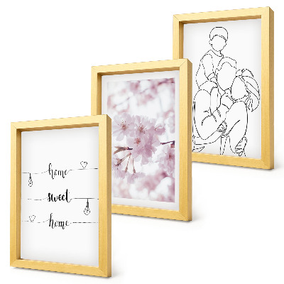 Composizione di 3 quadri Fiori e famiglia in un design minimalista
