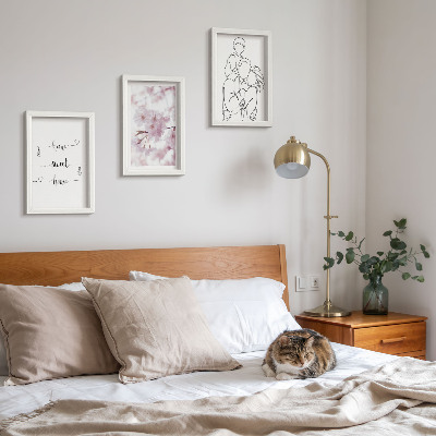 Composizione di 3 quadri Fiori e famiglia in un design minimalista
