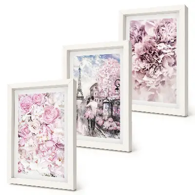 Trittico incorniciato fiori nelle sfumature del rosa con paesaggio romantico