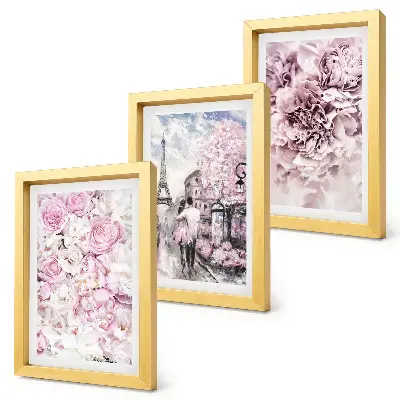 Trittico incorniciato fiori nelle sfumature del rosa con paesaggio romantico
