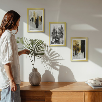 Composizione di 3 quadri Confronto tra astrazioni, ritrattistica e architettura.