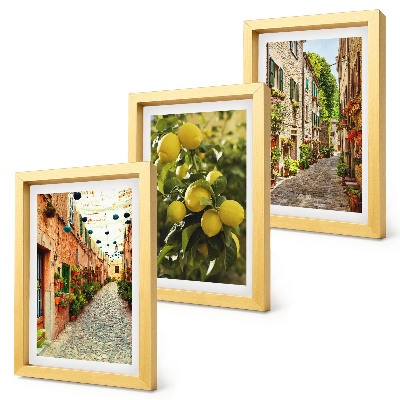 Trittico incorniciato Strade affascinanti con fiori e limoni sullo sfondo.