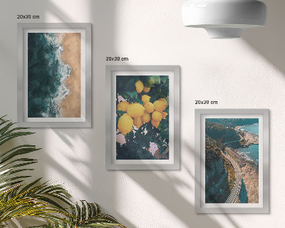 Trittico incorniciato spiaggia sul mare limoni paesaggio montano strada costiera