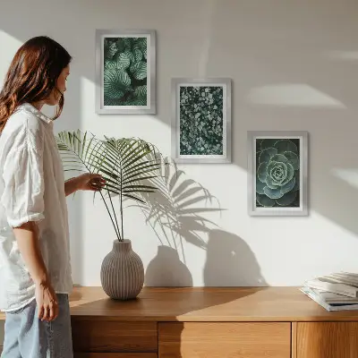 Composizione di 3 quadri con piante verdi e succulente alla moda