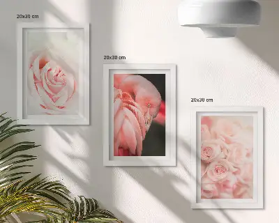 Trittico incorniciato con stampa di rose pastello e fenicottero in delicate sfumature