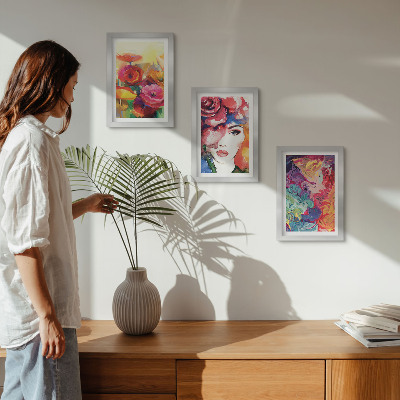 Trittico incorniciato Fiori dai colori intensi, ritratto di donna, astratto