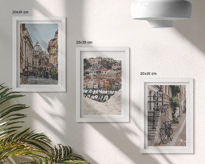 Trittico incorniciato Affascinanti vie cittadine con vista sul porto e sugli edifici