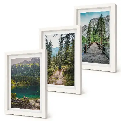Trittico di quadri paesaggio con montagne laghi foreste e sentieri nella natura