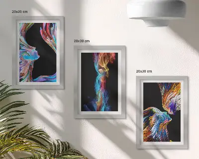 Trittico incorniciato con astrazioni colorate caratterizzate da volti e forme dinamiche
