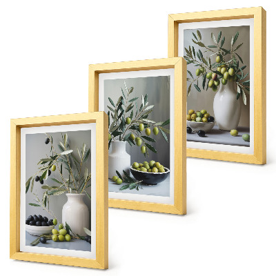 Composizione di 3 quadri Olive in vasi con rami su sfondo grigio
