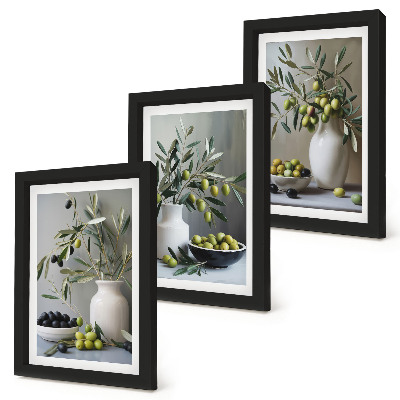 Composizione di 3 quadri Olive in vasi con rami su sfondo grigio