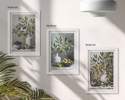 Trittico incorniciato Olive in piatti di ceramica su sfondo grigio