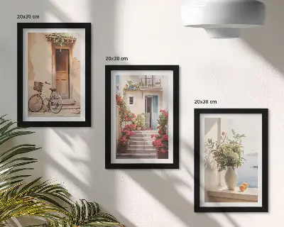 Composizione di 3 quadri con incantevoli stradine sul lungomare ornate di fiori e biciclette