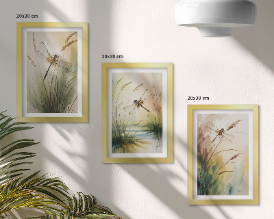 Composizione di 3 quadri Libellule tra l'erba in riva all'acqua, in uno stile pittorico
