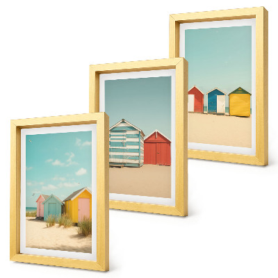 Trittico incorniciato Case colorate sulla spiaggia in una giornata di sole