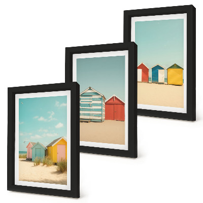 Trittico incorniciato Case colorate sulla spiaggia in una giornata di sole